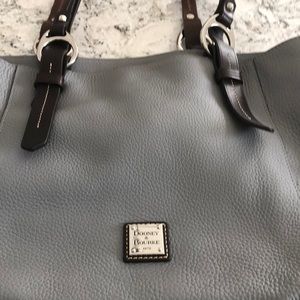 EUC Dooney and Bourke tote bag